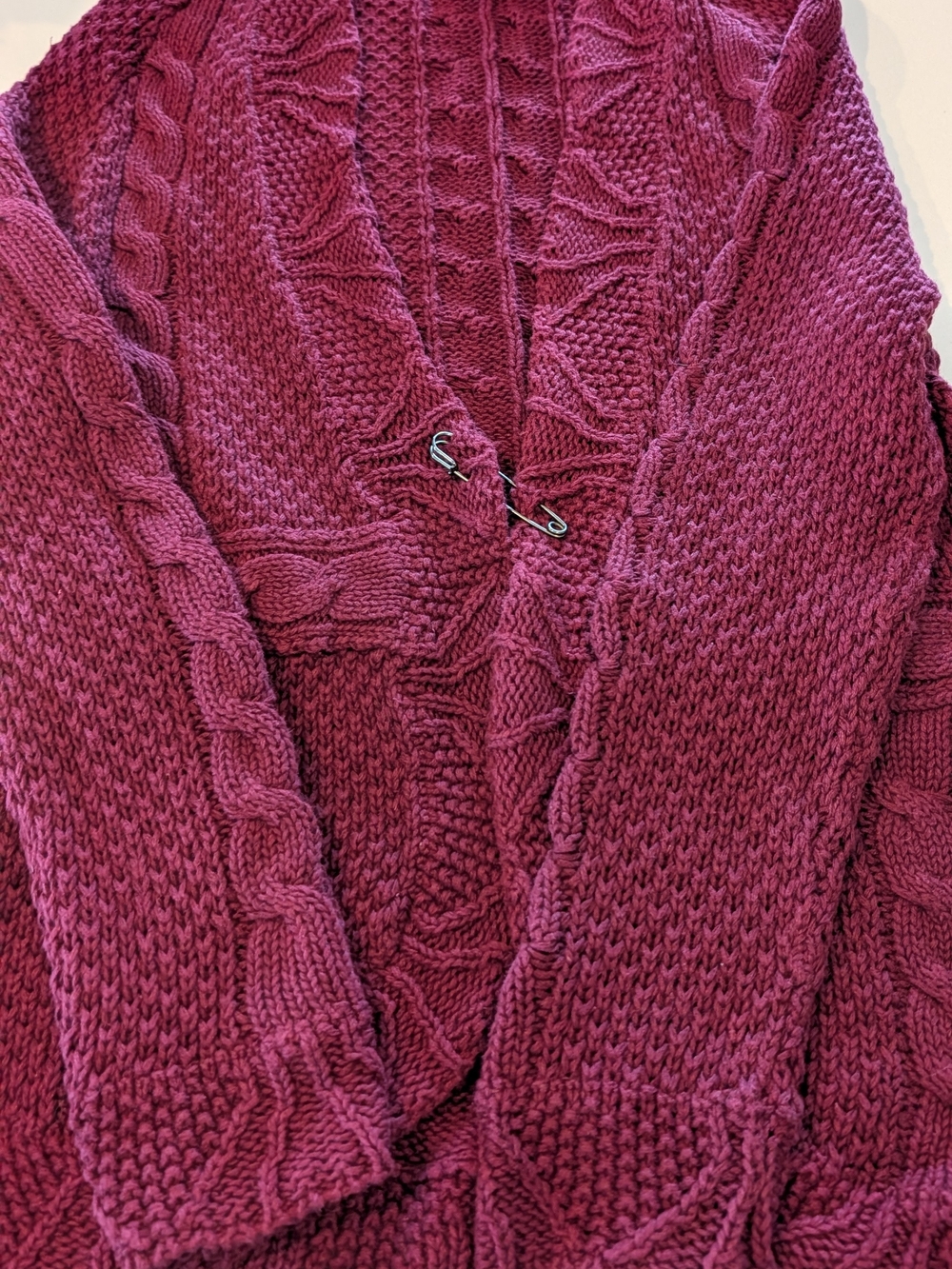 Classic Cable Knit Women's Sweater Cardigan - Berry